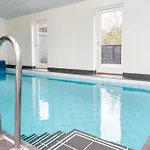 5 Star In Glesborg-by Traum *